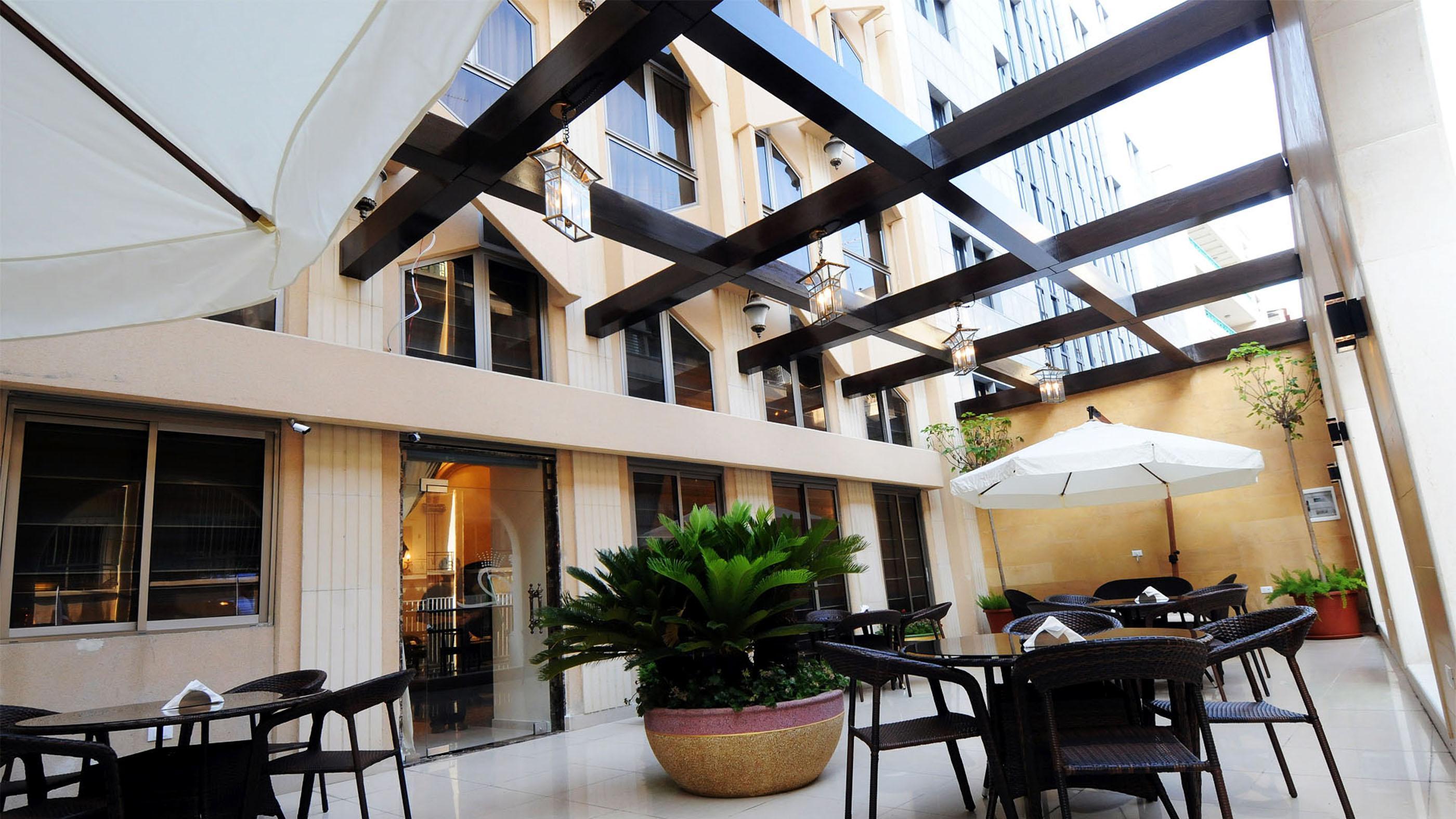 Hotel Queens 4*