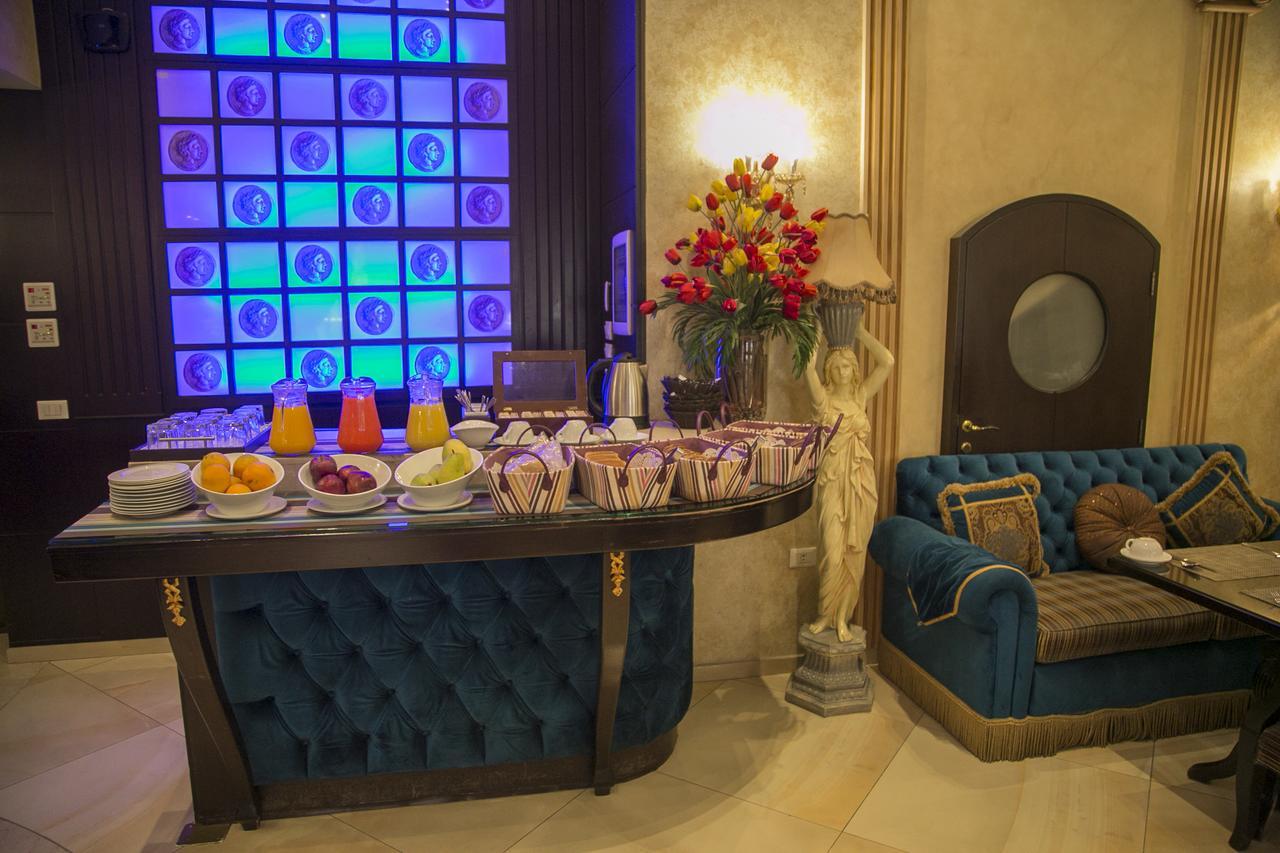 Hotel Queens 4*