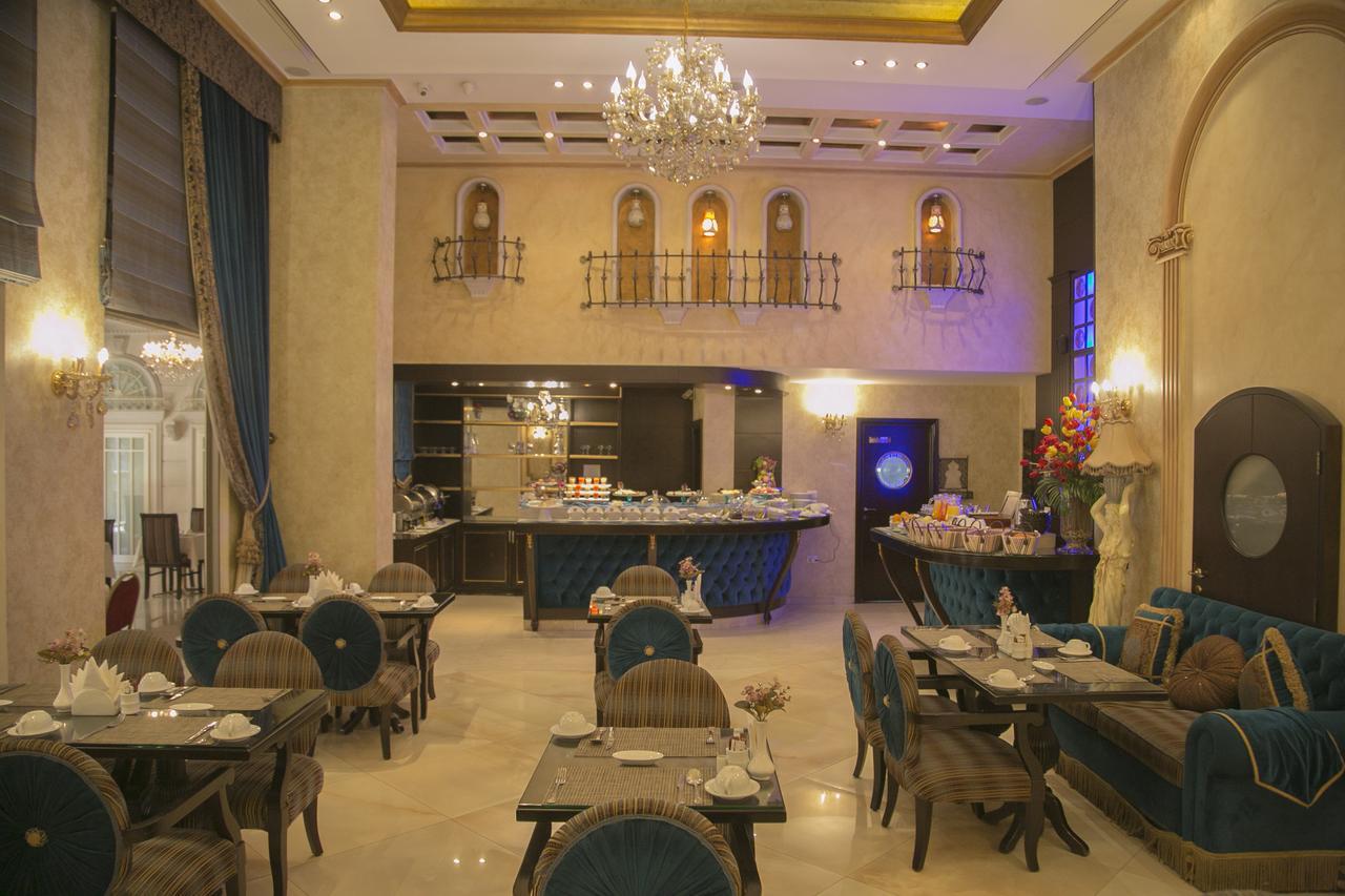 Hotel Queens 4*